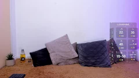 Snapshot of kristen_kassi chatting on 5, 3, 2025 Kristen online show from 5, 3, 2025