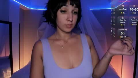 Snapshot of kristen_kassi chatting on 8, 10, 2025 Kristen online show from 8, 10, 2025