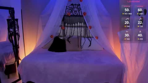 Snapshot of kristen_kassi chatting on 16, 10, 2025 Kristen online show from 16, 10, 2025