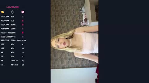 Snapshot of kristiancommes chatting on 18, 6, 2026 Alisa online show from 18, 6, 2026