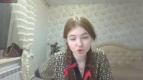 Snapshot of kristiancommes chatting on 29, 7, 2026 Alisa online show from 29, 7, 2026