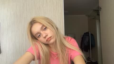 Snapshot of kristifelicien chatting on 18, 6, 2026 Blake online show from 18, 6, 2026