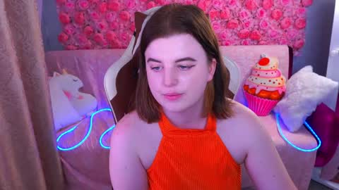 Snapshot of kristifoxy chatting on 17, 5, 2026 kristifoxy online show from 17, 5, 2026