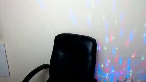 Kristi online show from 4, 12, 2025