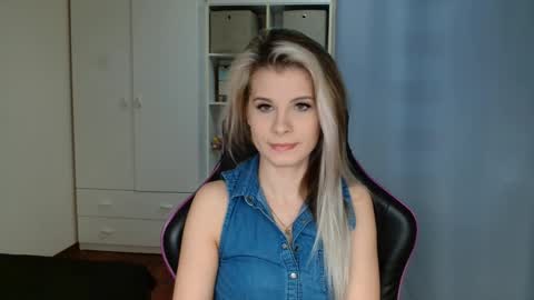 KristineAmore online show from 19, 3, 2026