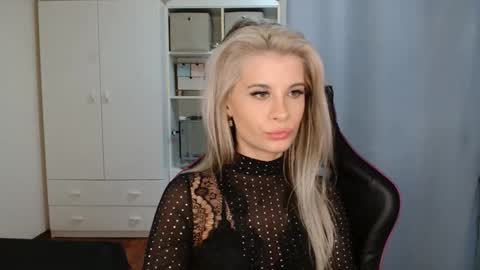 KristineAmore online show from 30, 3, 2026