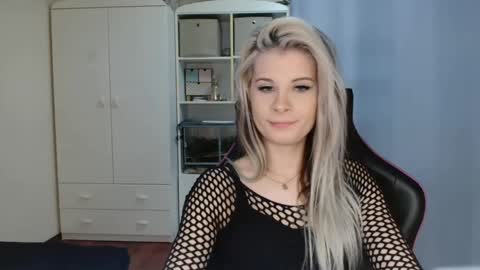 KristineAmore online show from 21, 4, 2026