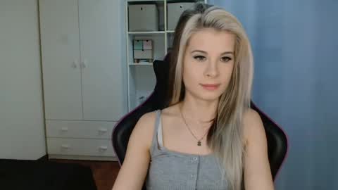 KristineAmore online show from 24, 4, 2026