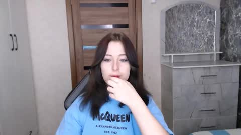 Kristy online show from 14, 12, 2025