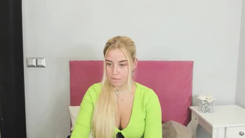 KristyFlowers online show from 31, 1, 2025