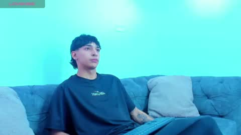 Snapshot of kroywave chatting on 6, 7, 2026 Kroy Wave Muscle Tattoos Latino online show from 6, 7, 2026