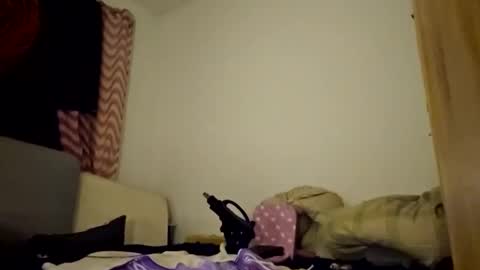 Snapshot of kryptoni18435 chatting on 25, 11, 2025 Tommy online show from 25, 11, 2025