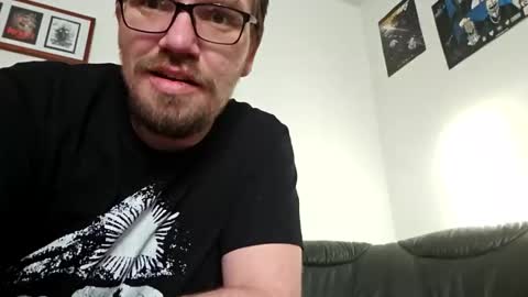 Snapshot of kryptoni18435 chatting on 2, 12, 2025 Tommy online show from 2, 12, 2025