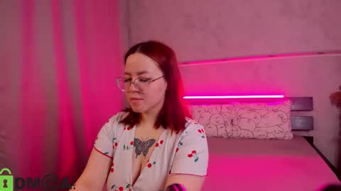 Snapshot of krysadapp chatting on 23, 9, 2025 Krys online show from 23, 9, 2025