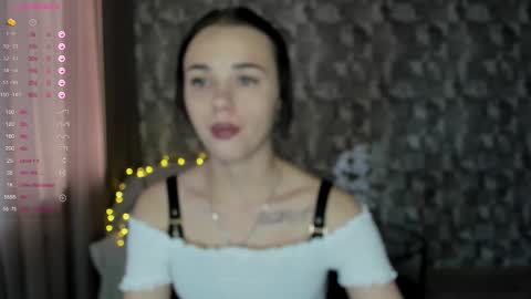 Snapshot of kseni_a chatting on 14, 12, 2025 Ksenia online show from 14, 12, 2025