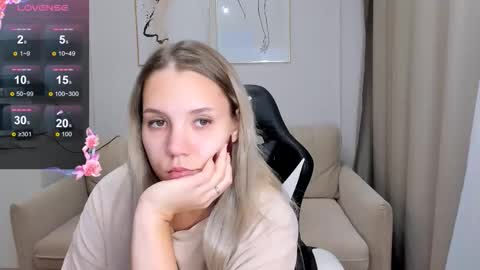 Lady online show from 12, 10, 2025