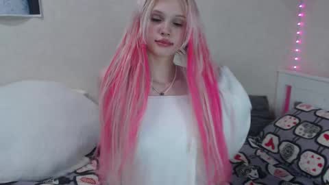 Emilia online show from 16, 2, 2025