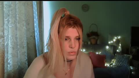 Annika  MTF ts post -op online show from 25, 2, 2025