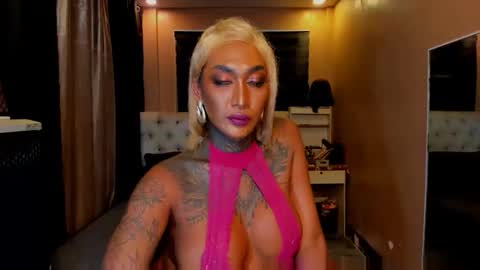 Snapshot of kurdapya00 chatting on 13, 10, 2025 MISTRESS MARIA online show from 13, 10, 2025