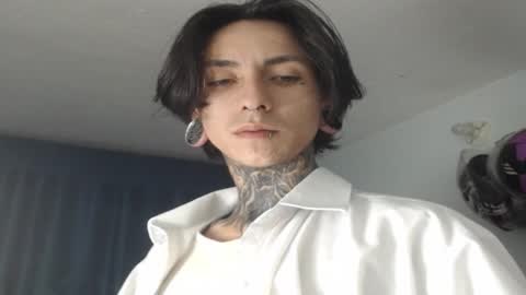 Snapshot of kuregari_xs chatting on 28, 11, 2025 kuregari_xs online show from 28, 11, 2025