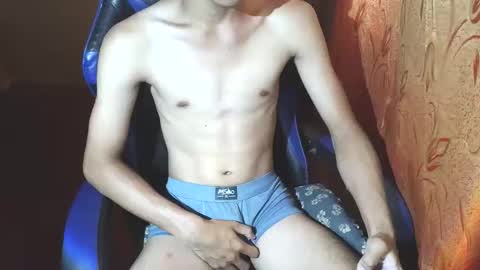 Snapshot of kurtxxx07 chatting on 19, 11, 2025 kurtxxx07 online show from 19, 11, 2025