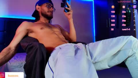 Snapshot of kuzzcoo chatting on 3, 11, 2025 kuzzcoo online show from 3, 11, 2025