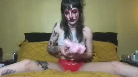 Kweef Kween online show from 18, 5, 2026