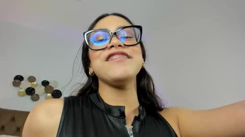 Snapshot of kyany_ chatting on 15, 9, 2025 kyany online show from 15, 9, 2025