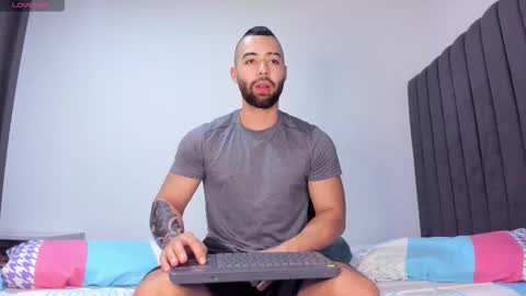 Kyle collinz online show from 7, 11, 2025