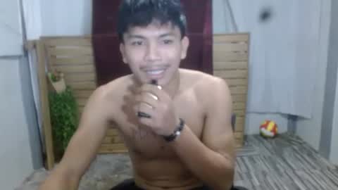 kyle_lourence online show from 24, 4, 2026