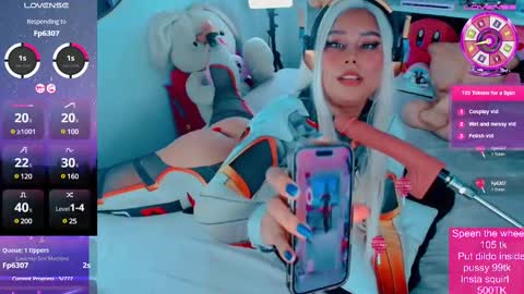 Snapshot of kylesweet chatting on 28, 2, 2025 SweetAlienBunny online show from 28, 2, 2025