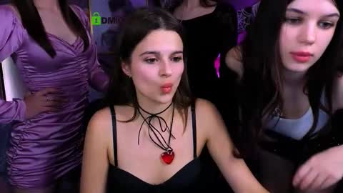 Kylie loves u online show from 1, 11, 2025