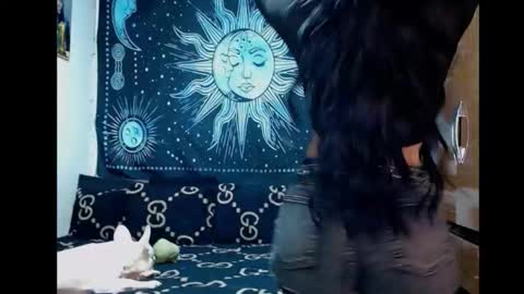 kylie online show from 23, 10, 2025