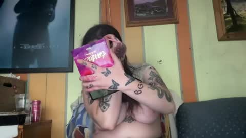 Snapshot of kylie_star30 chatting on 19, 6, 2026 kylie_star30 online show from 19, 6, 2026