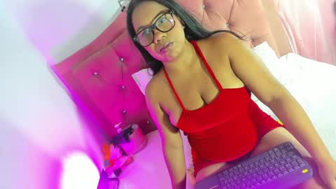 kylie Sttel online show from 18, 5, 2026