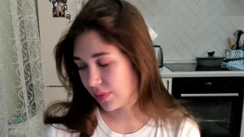 Snapshot of kylieblond chatting on 18, 11, 2025 Din online show from 18, 11, 2025