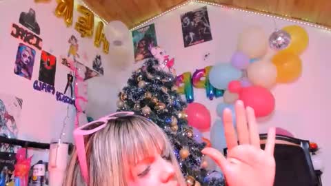   online show from 30, 11, 2025