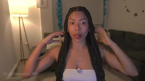 schedule 300 pm - 1100pm colombia time online show from 16, 12, 2025