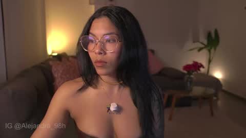 schedule 300 pm - 1100pm colombia time online show from 11, 1, 2026