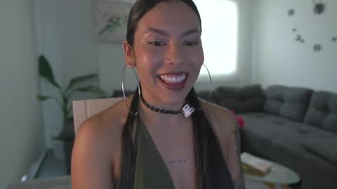 schedule 300 pm - 1100pm colombia time online show from 9, 4, 2026