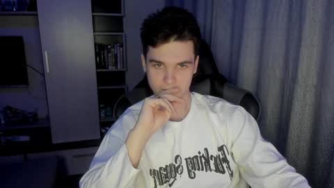 Kyroro online show from 19, 12, 2024