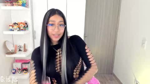 IG  online show from 3, 10, 2025