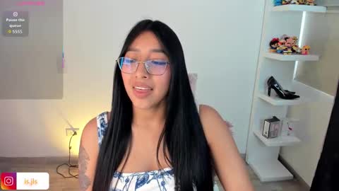 IG  online show from 2, 12, 2025