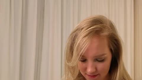 lina online show from 12, 10, 2025