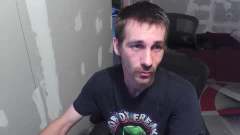 Snapshot of l1v1nth3dr3am chatting on 12, 9, 2025 l1v1nth3dr3am online show from 12, 9, 2025