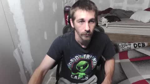Snapshot of l1v1nth3dr3am chatting on 25, 9, 2025 l1v1nth3dr3am online show from 25, 9, 2025