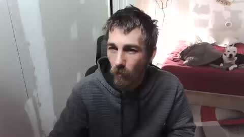 Snapshot of l1v1nth3dr3am chatting on 12, 10, 2025 l1v1nth3dr3am online show from 12, 10, 2025