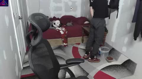 l1v1nth3dr3am online show from 2, 11, 2025