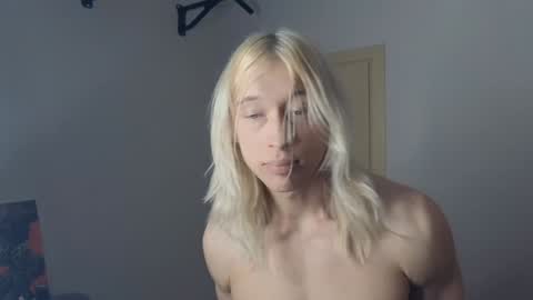 Snapshot of l_adonis_l chatting on 19, 12, 2024 Adonis online show from 19, 12, 2024