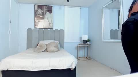 Cris  online show from 21, 2, 2025